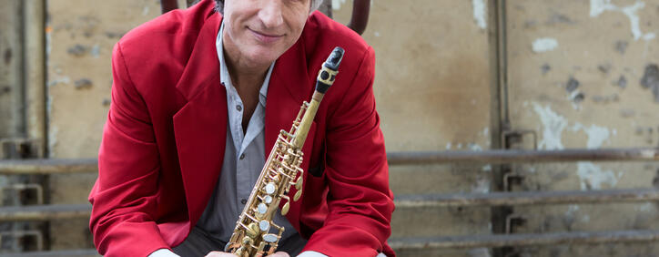 Daniel Schnyder, ein Schweizer Jazz-Saxophonist, Flötist und Komponist des Jazz und der klassischen Musik.