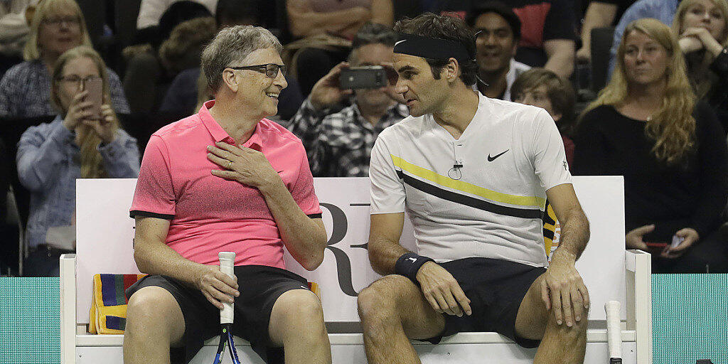 Bill Gates und Roger Federer beim Benefiz-Spiel in San Jose