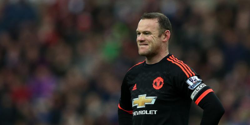 Manchester Uniteds Wayne Rooney im Pech
