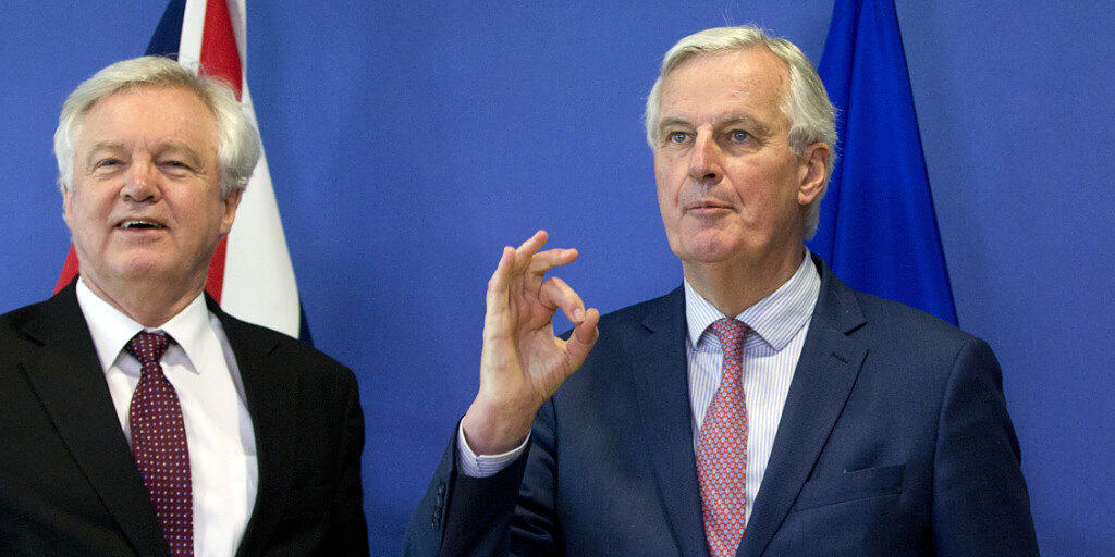 Der britische Brexit-Minister David Davis (links) und sein EU-Verhandlungspartner Michel Barnier am Montag in Brüssel.