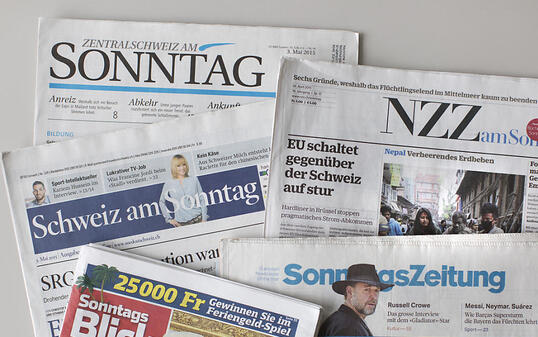 Eine Auswahl der Schweizer Sonntagszeitungen (Archivbild)