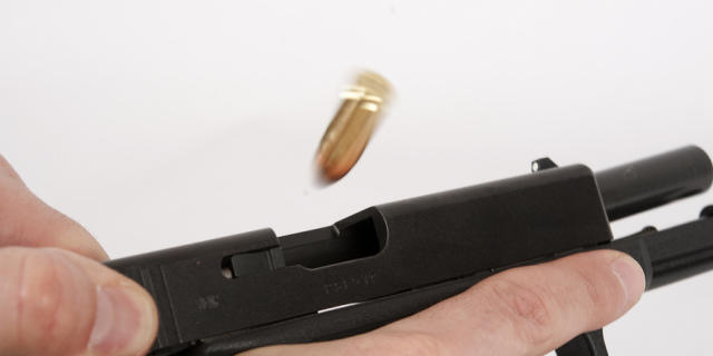 Die Rede ist von zwei Millionen unregistrierten Waffen (Symbolbild) Die Rede ist von zwei Millionen unregistrierten Waffen (Symbolbild)