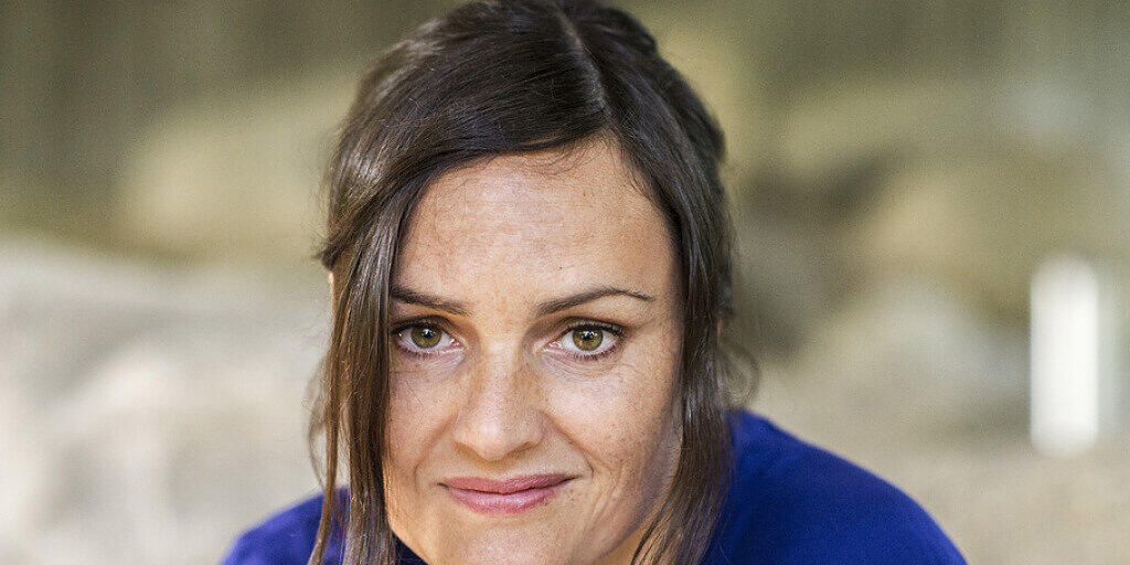 Die Schweizer Regisseurin Bettina Oberli hat für ihren Film "Le vent tourne" den ersten Zürcher Filmpreis in der Kategorie bester langer Spielfilm gewonnen. Die Schweizer Regisseurin Bettina Oberli hat für ihren Film "Le vent tourne" den ersten Zürcher Filmpreis in der Kategorie bester langer Spielfilm gewonnen.