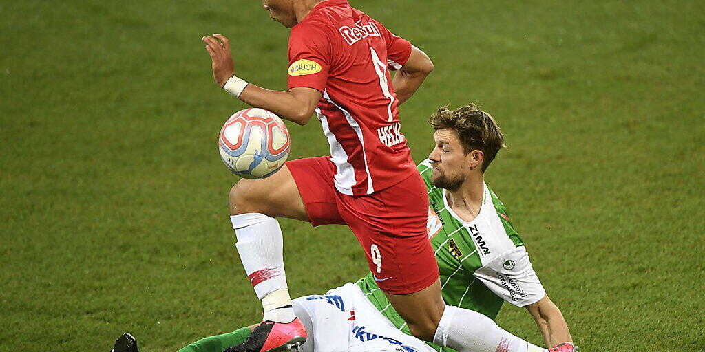 Leipzigs Neuzugang Hwang Hee-chan (im roten Dress) erzielte in der laufenden Meisterschaft in Österreich für RB Salzburg in 27 Spielen elf Treffer und gab zwölf Torvorlagen
