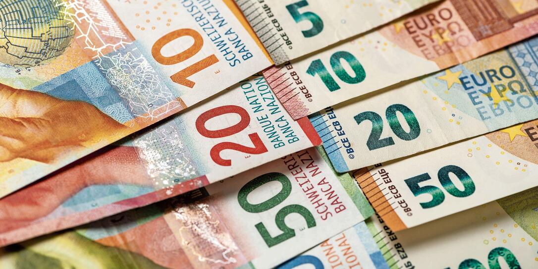 BANKNOTE, BANKNOTEN, GELDNOTE, GELDNOTEN, GELDSCHEIN, GELDSCHEINE, BARGELD, PAPIERGELD, SCHWEIZER FRANKEN, SCHWEIZERFRANKEN, SCHWEIZER GELD, EURO, EUR, SYMBOLBILD, BANKNOTE, BANKNOTEN, GELDNOTE, GELDNOTEN, GELDSCHEIN, GELDSCHEINE, BARGELD, PAPIERGELD, SCHWEIZER FRANKEN, SCHWEIZERFRANKEN, SCHWEIZER GELD, EURO, EUR, SYMBOLBILD,