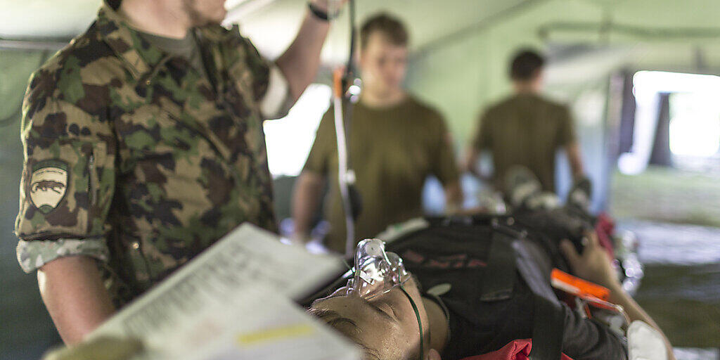 Die Armee kann auch in der zweiten Corona-Welle als Unterstützung für die zivilen Behörden eingesetzt werden. Das Parlament hat den Einsatz bewilligt. (Archivbild)