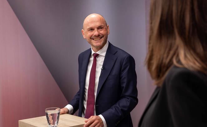 Videointerview 100 Tage in der Regierung mit Hubert Büchel