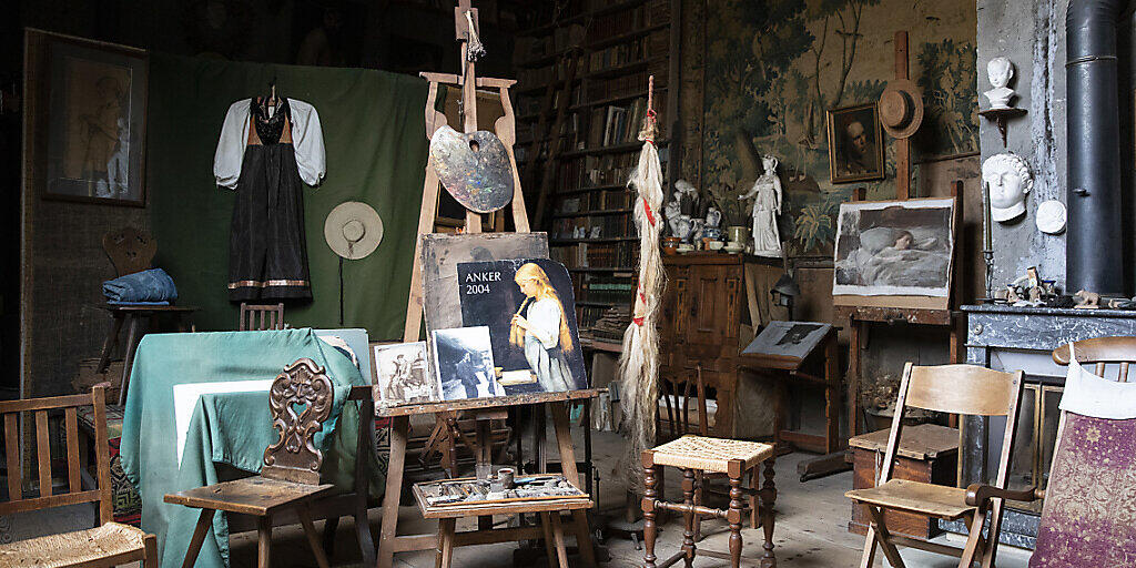 Das Atelier des 1910 verstorbenen Schweizer Malers Albert Anker im Albert Anker-Haus in Ins.