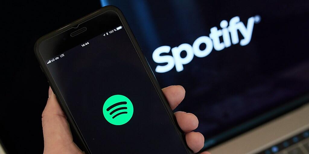 Musik per App: Apple wehrt sich gegen den Vorwurf von Spotify,  man verlange überhöhte Provisionen bei Abo-Abschlüssen des Streamingdienstes innerhalb der iPhone-App. (Symbolbild)