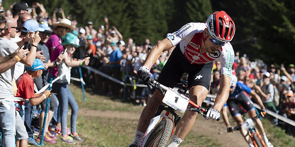 Nino Schurter fährt in Les Gets zu seinem 32. Sieg im Cross-Country-Weltcup