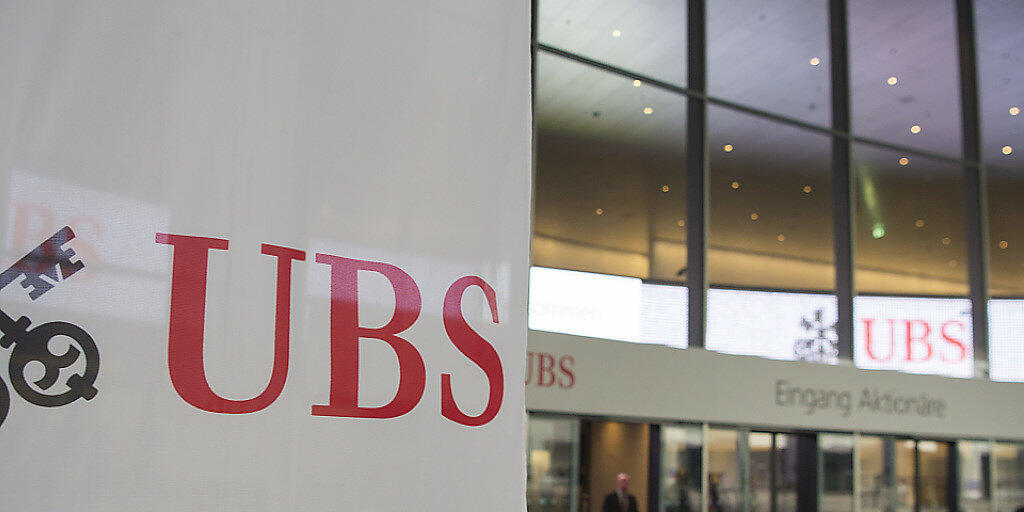 UBS hat im Geschäftsjahr 2017 wegen Sonderfaktoren weniger Gewinn geschrieben als im Vorjahr. (Archiv)