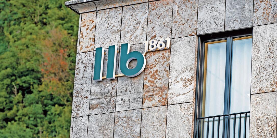 LLB wechselt ihr Logo am Hauptsitz, Vaduz