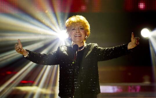 Sie blieb die einzige Schweizerin, die den Eurovision Song Contest je gewann: Lys Assia starb am Samstag mit 94 Jahren. Das Archivbild zeigt sie bei einem Auftritt im Jahr 2011.
