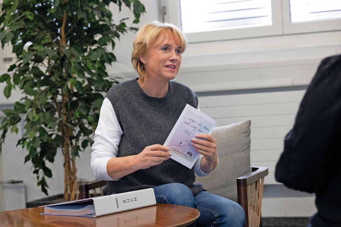 Interview mit Sonja Jeeves über ihr Buch "Ein persönlicher Wegweiser im Todesfall"