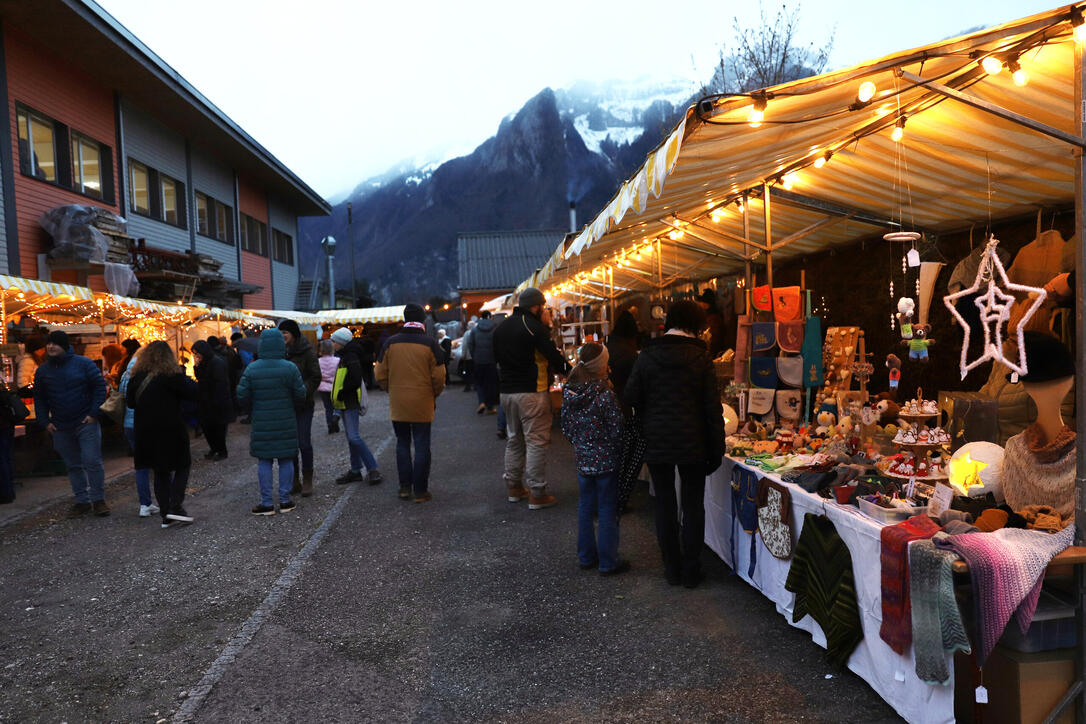 Büchler Weihnachtsmarkt in Rüthi