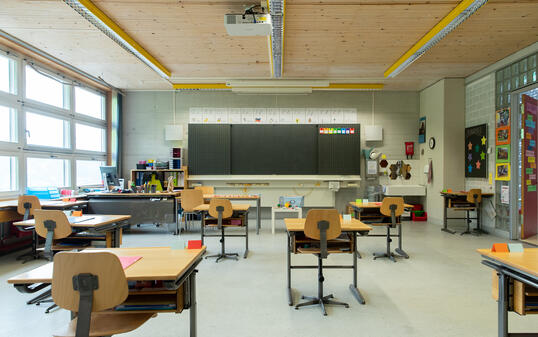 Kindergarten und Schule, Triesenberg