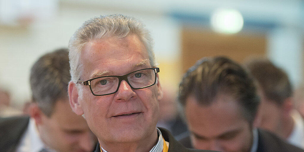 Der Sika Verwaltungsrat Urs Burkard verteidigt an der Generalversammlung 2018 wie in den Vorjahren erneut die Interessen der Erbenfamilie (Bild Sika-GV 2016).
