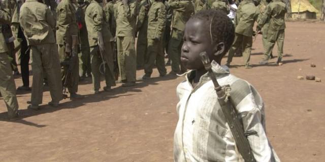 Kindersoldat in Südsudan (Symbolbild)