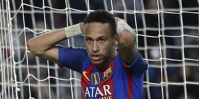 Gerät Stürmerstar Neymar im Zuge des Korruptionsskandals um seinen Transfer zum FC Barcelona in Erklärungsnot? Gerät Stürmerstar Neymar im Zuge des Korruptionsskandals um seinen Transfer zum FC Barcelona in Erklärungsnot?