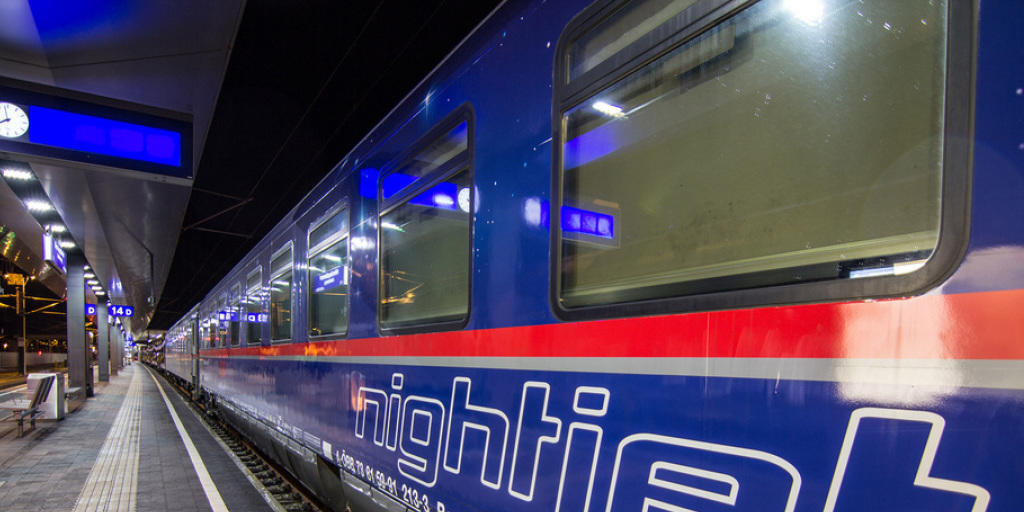 Die Österreichischen Bundesbahnen übernehmen einen Teil der Nachtzüge der Deutschen Bahn und bieten auch von der Schweiz aus Nachtverbindungen an.