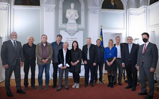 Schönste Bücher aus Liechtenstein 2021 - Urkundenverleihung am