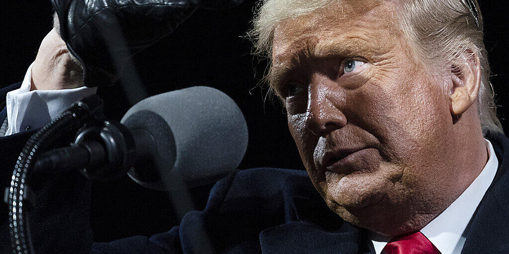 dpatopbilder - Donald Trump bei einer Wahlkampfveranstaltung im US-Bundesstaat Pennsylvania. Foto: Alex Brandon/AP/dpa