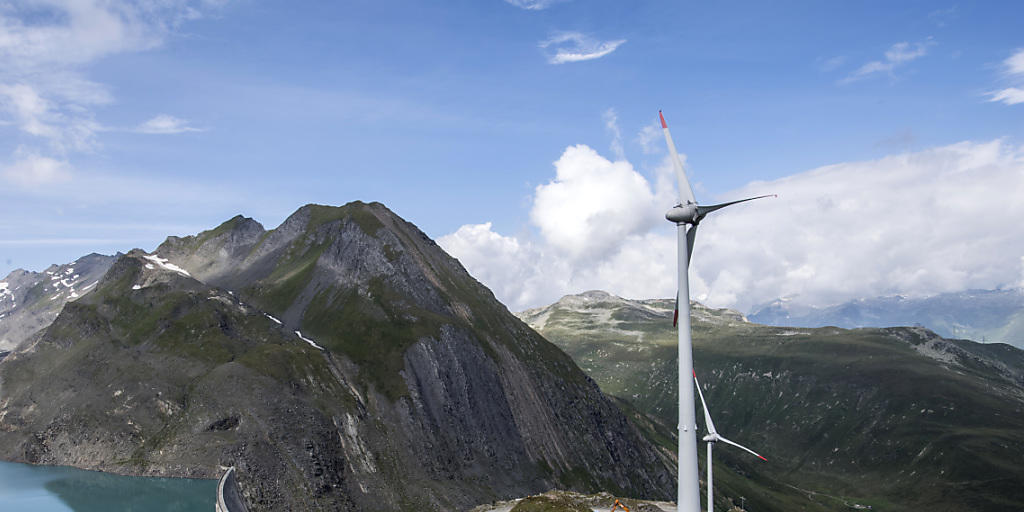 Wind, Wasser, Sonne: Anlagen zur Gewinnung erneuerbare Energien könnten dereinst Schweizer AKW ersetzen. (Archivbild)