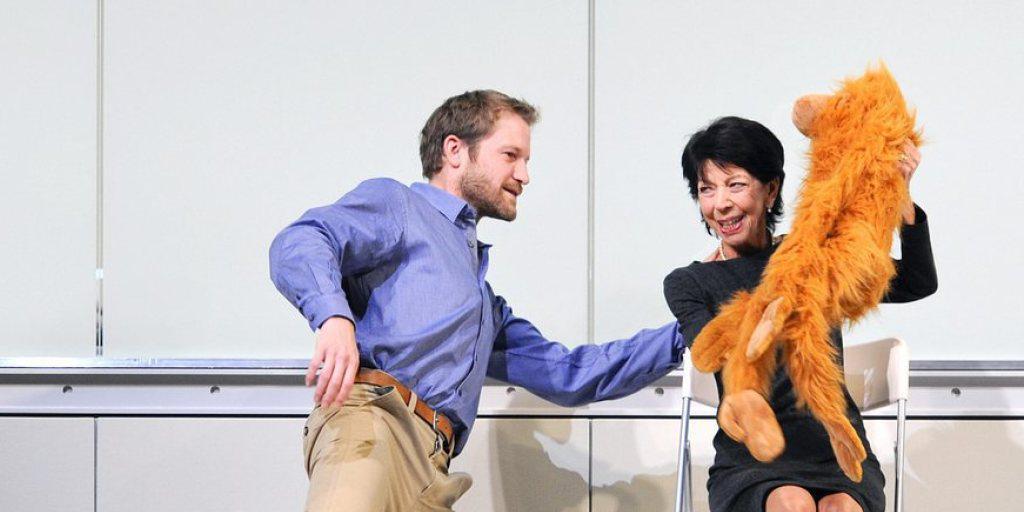 Trauer um Silvia Fenz: Die österreichische Schauspielerin - hier 2011 in "Weiter träumen" im Zürcher Schauspielhaus - ist am Samstagabend in Wien gestorben. Trauer um Silvia Fenz: Die österreichische Schauspielerin - hier 2011 in "Weiter träumen" im Zürcher Schauspielhaus - ist am Samstagabend in Wien gestorben.