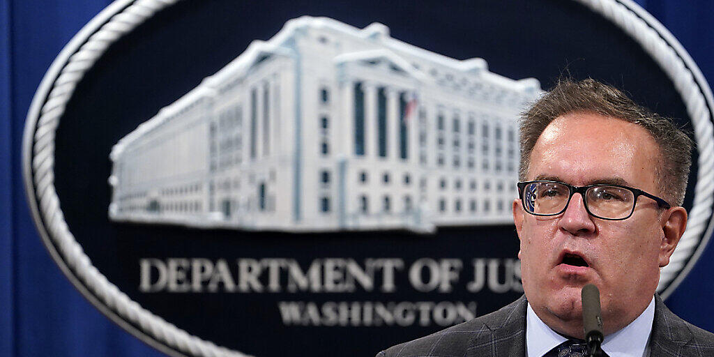 Die US-Regulierungsbehörde und ihr Chef, Andrew Wheeler, haben mit dem deutschen Autokonzern Daimler einen Vergleich im Dieselstreit vereinbart.