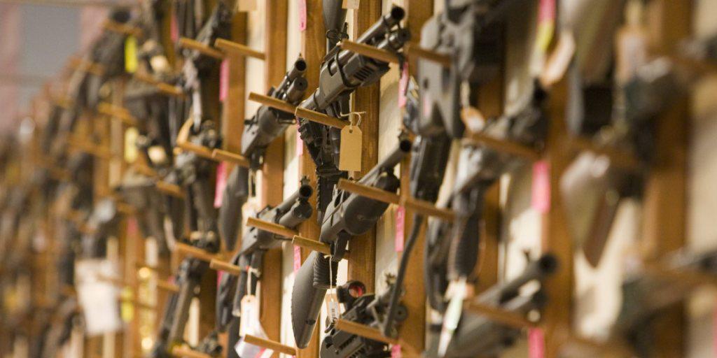 Die EU will Privatpersonen den Kauf von Waffen erschweren. Als Schengen-Mitglied muss die Schweiz nachziehen. (Archivbild)