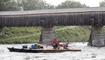 Plattform schwimmt im Rhein 140813