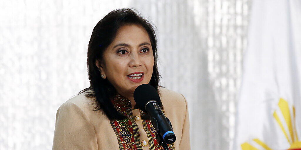 Die philippinische Vizepräsidentin  Leni Robredo ist Vorsitzende der grössten Oppositionspartei des Landes. Sie hatte das Vorgehen der Regierung im Kampf gegen illegalen Drogenhandel kritisiert.