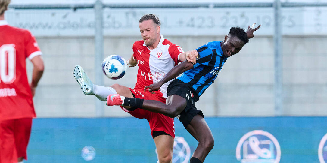 Die Defensive rund um Liridon Berisha (l.) wird gefordert sein.