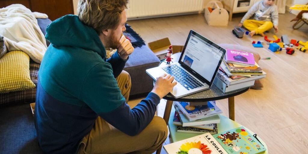 Bis zum Lockdown vor anderthalb Monaten waren Arbeitnehmer, die mehr als die Hälfte ihrer Arbeitszeit in Teleheimarbeit absolvierten, noch Exoten: Gerade mal 3 Prozent aller Schweizer Erwerbstätigen schafften normalerweise so, wie neue Zahlen des Bundesamts für Statistik zeigen (Archivbild)
