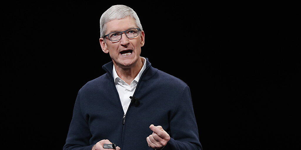 Der Konzernchef von Apple, Tim Cook, will bei Neueinstellungen selektiver vorgehen. (Archivbild)