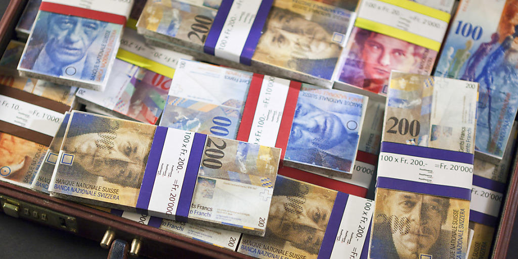 Der Nationalrat will das Bankgeheimnis im Inland in der Verfassung verankern und die Initiative "Ja zum Schutz der Privatsphäre" annehmen. (Symbolbild)