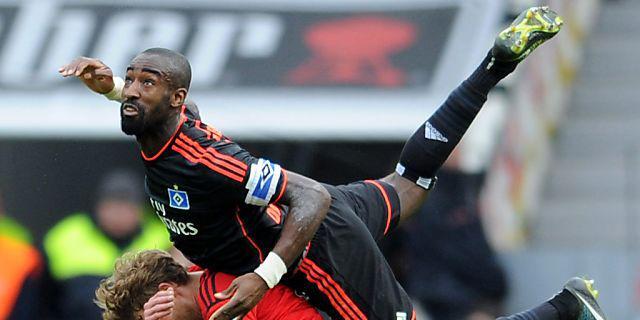 Djourou prügelte sich mit Behrami und flog später vom Platz