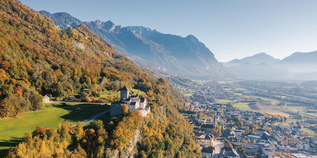 Dauerauftrag: Kulturzentrum Vaduz Dauerauftrag: Kulturzentrum Vaduz