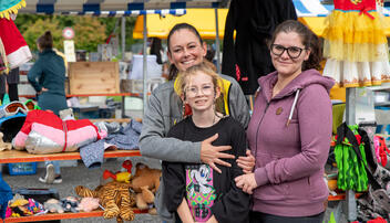 Dorf-Flohmarkt, in Mauren (04.10.2025)