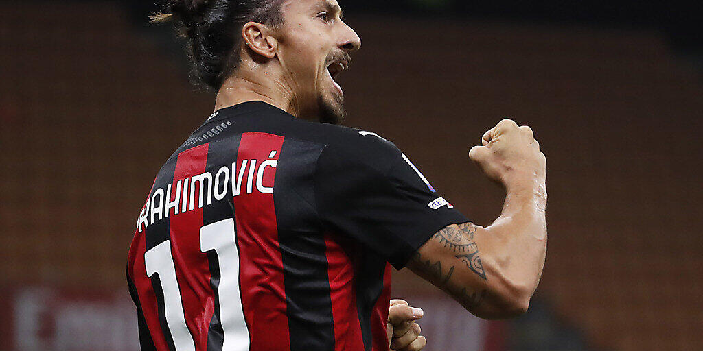 Zlatan Ibrahimovic lässt sich beim 2:0-Sieg von Milan gegen Bologna als Doppeltorschütze feiern Zlatan Ibrahimovic lässt sich beim 2:0-Sieg von Milan gegen Bologna als Doppeltorschütze feiern