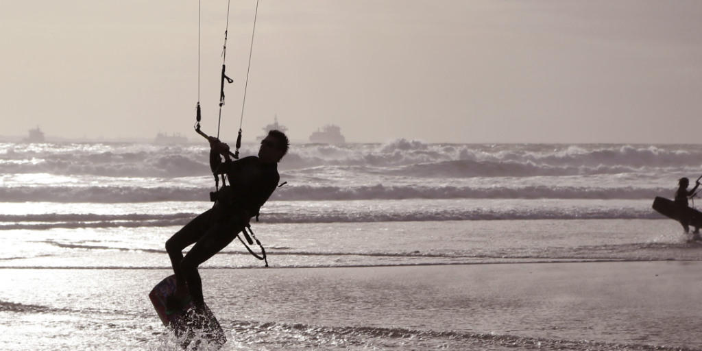 Deutscher Kitesurfer in Frankreich tödlich verunglückt (Symbolbild)