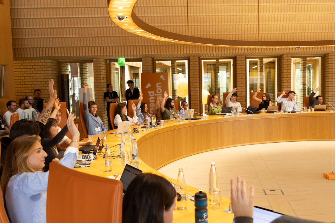 10. Jugendsession im Liechtensteiner Landtag.
