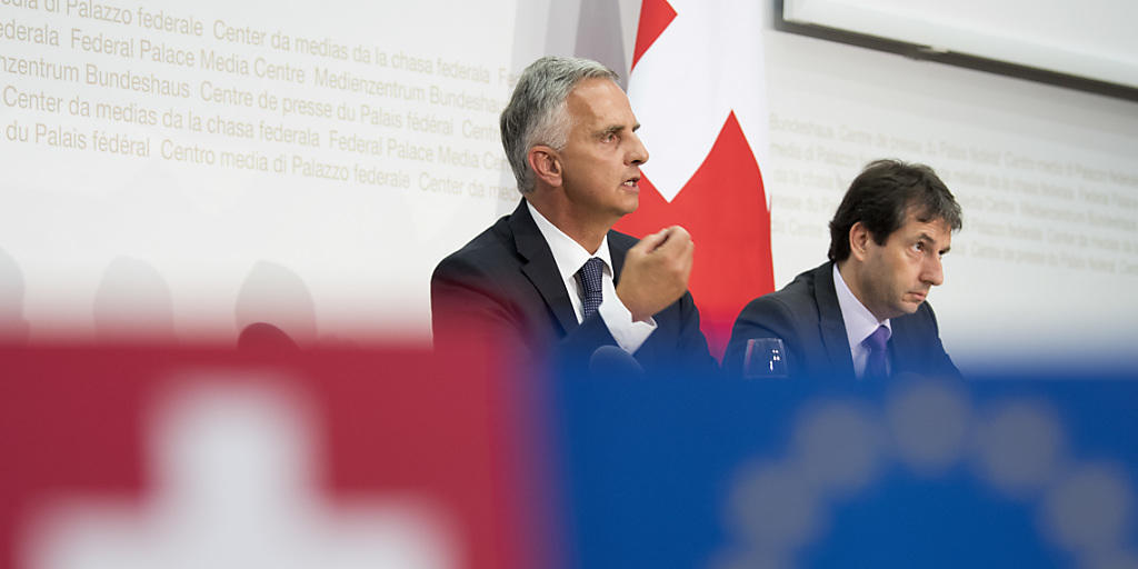 Der Bundesrat verhandelt weiter mit der EU. Aussenminister Didier Burkhalter hofft, im Herbst mehrere Vertr&auml;ge unterzeichnen zu k&ouml;nnen. Es brauche eine Einigung, sagte er.