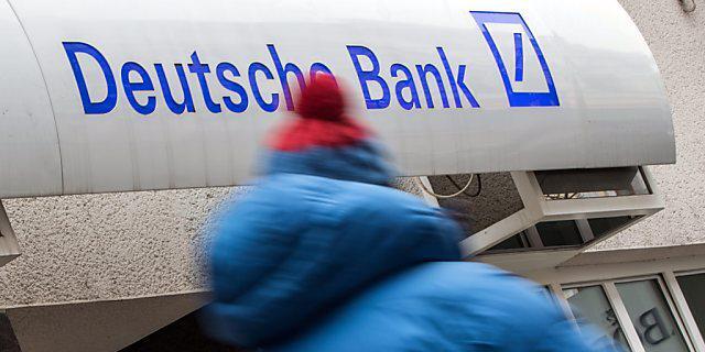 Schrumpfkur: Deutsche Bank stösst Postbank-Mehrheit ab (Archiv) Schrumpfkur: Deutsche Bank stösst Postbank-Mehrheit ab (Archiv)