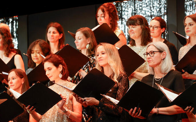 Jubiläumskonzert des Young Unlimited Chors im Gemeindesaal von Mauren.