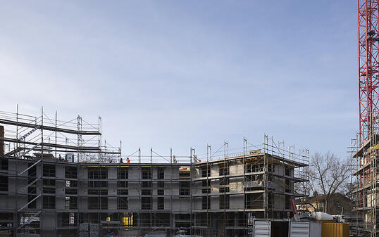 Gemeinnütziger Wohnungsbau soll für tiefere Mieten sorgen. (Archivbild)