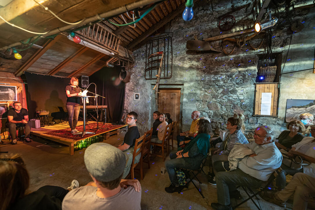 Vernissage "Lebensader Dorfstrasse" in Triesen