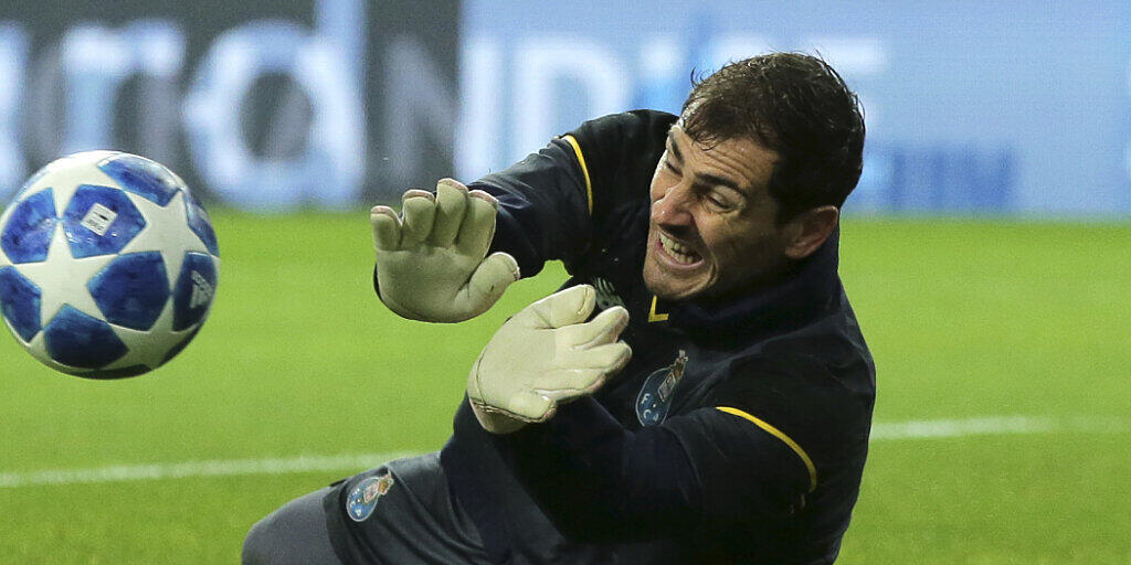 Iker Casillas steht wieder auf dem Fussballplatz