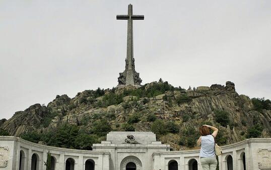 Francos Mausoleum im 50 Kilometer von Madrid entfernten Valle de los Caídos (Tal der Gefallenen). (Archivbild)