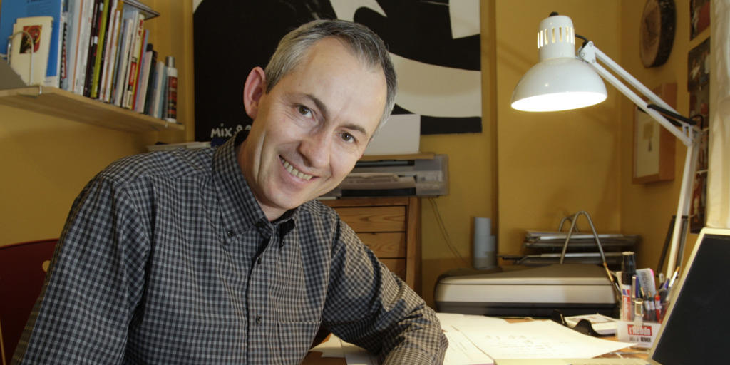 Der unter dem Pseudonym "Mix & Remix" bekannte Zeichner Philippe Becquelin in seinem Lausanner Atelier. (Archiv)